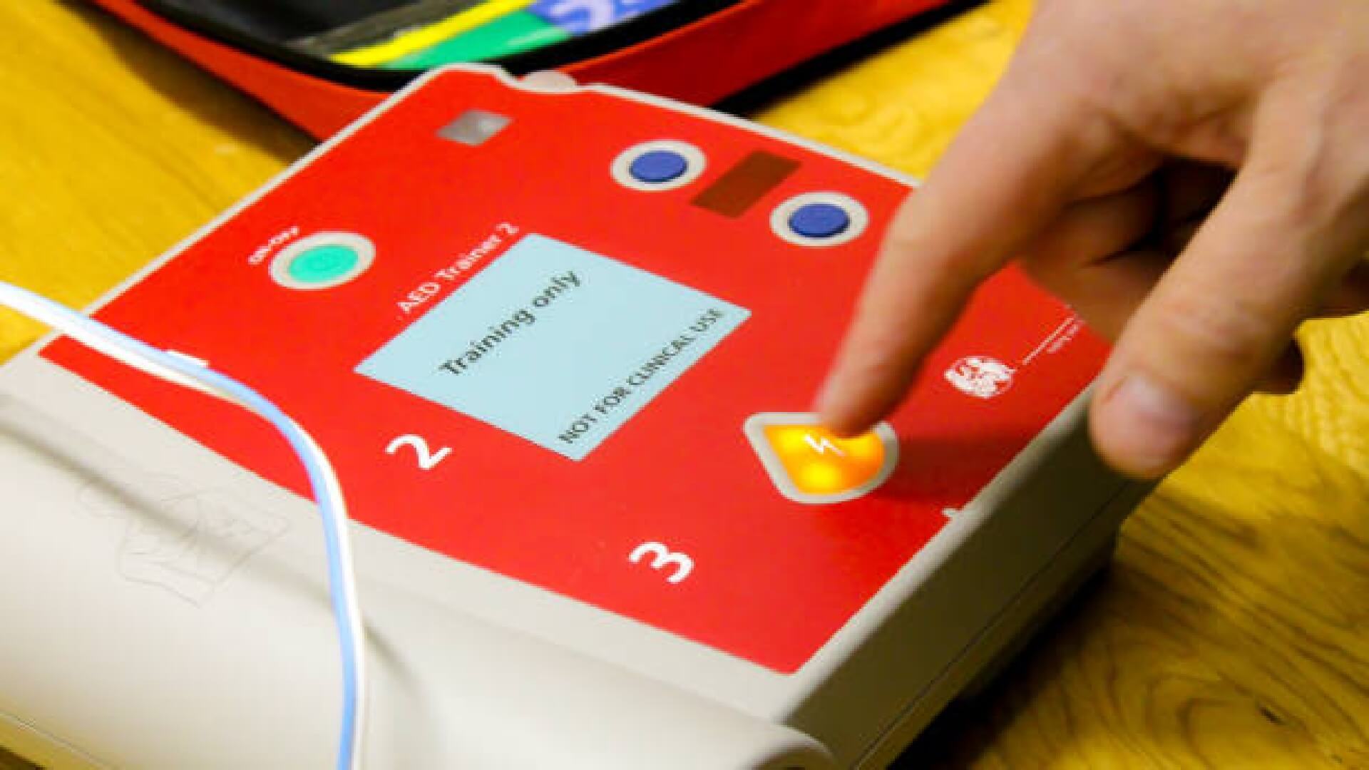 Why Is Your AED Beeping Common Causes & Easy Solutions | AED Best Brands